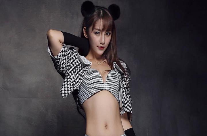 69夫妻乐园概念